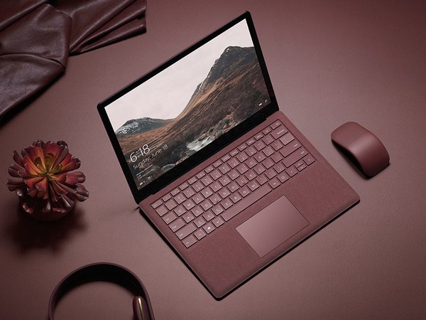 How to Clean the Surface Laptop? 4
