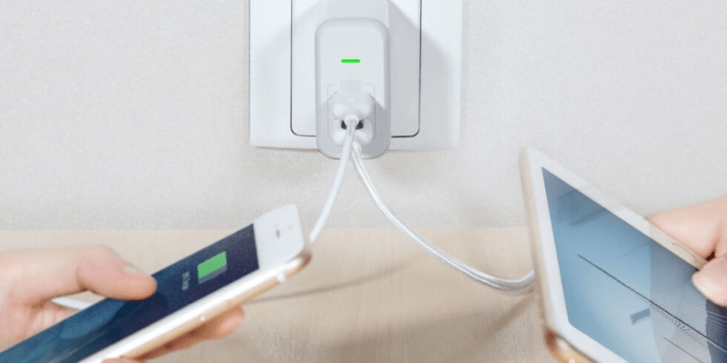 difference_between_wall_charger_and_travel_adapter 