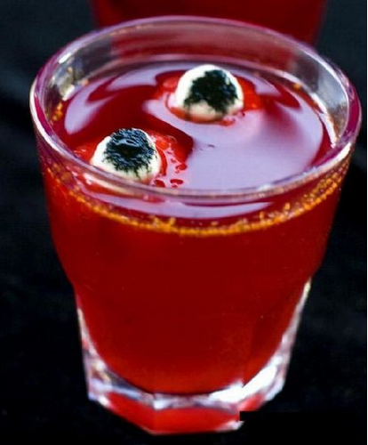 Halloween_food_ideas_2016:Bloody_drinks