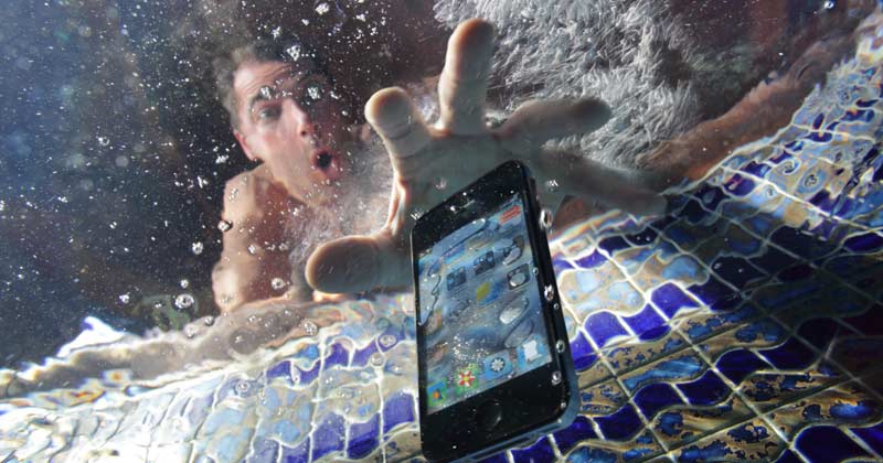 Drop Cell Phone in Water
