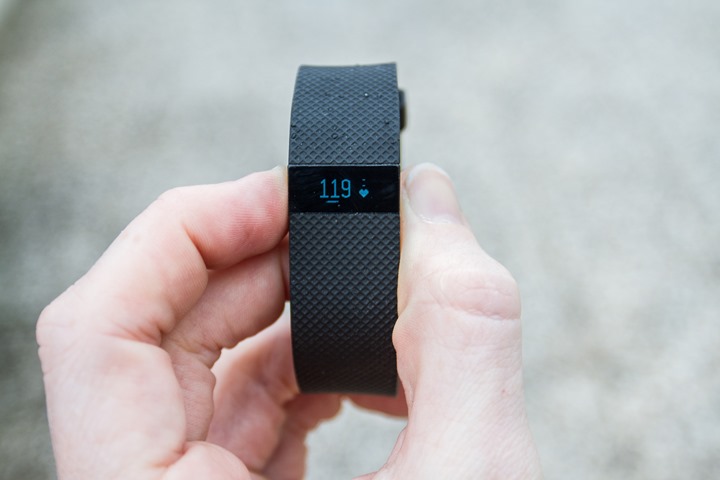 colors_available_is _different__between_fitbit_charge_hr_and_fitbit_charge