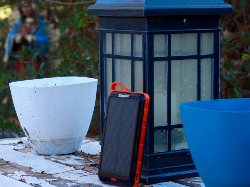 How to charge a power bank