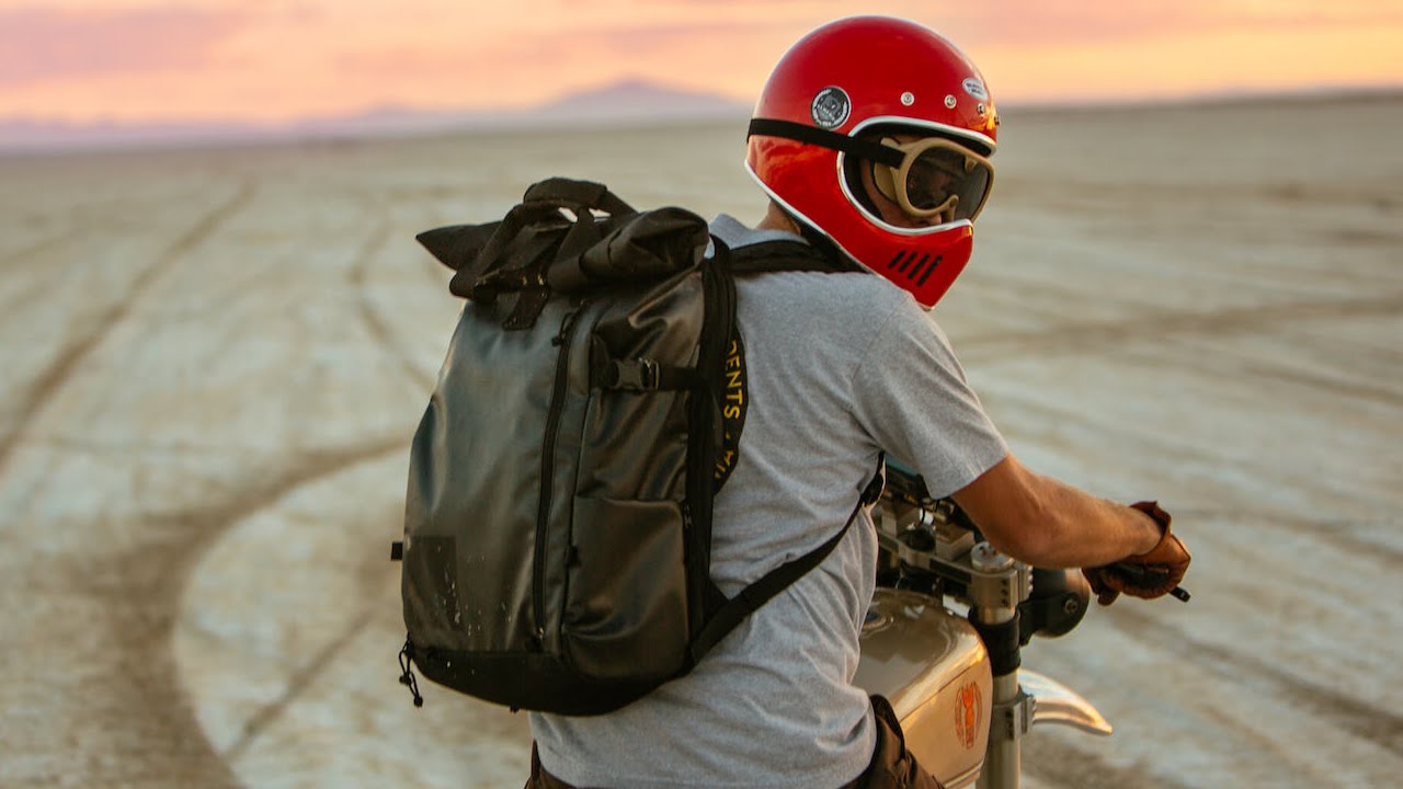 5 Cool BackPacks To Make Your Life Easier