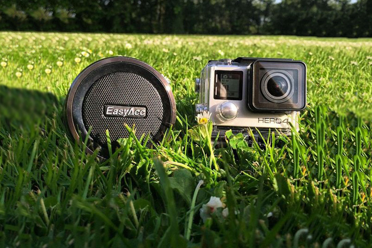 Giveaway: EasyAcc 20000mAh Rugged Power Bank and Bridge Design Multi-functional Bluetooth Speaker