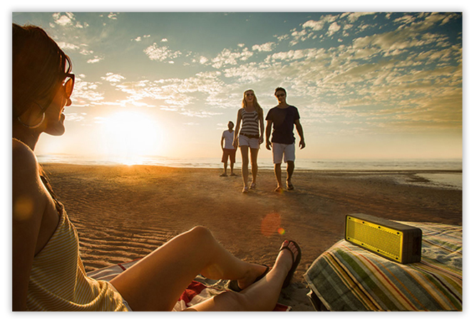 bluetooth_speaker_for_beach