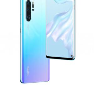does the huawei P30 P30 Pro have a curved screen 2