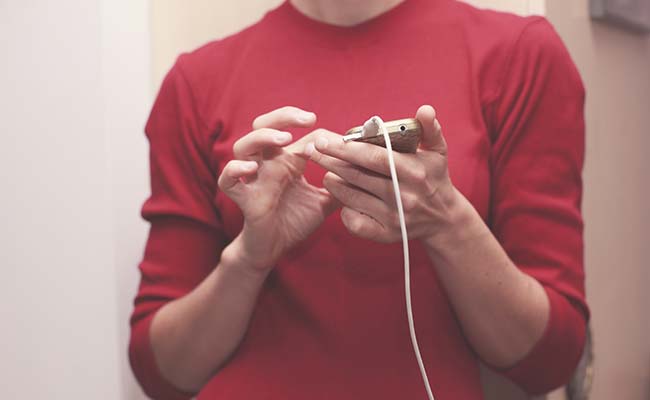 do_not_use_phone_while_charging_it