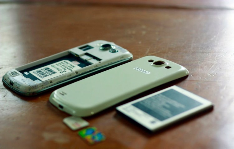 What to do when your phone gets wet 2