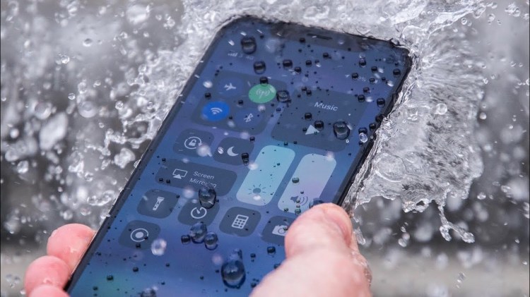 iPhone 12 series IP68 waterproof and dustproof rating