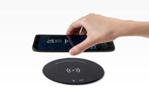 wireless_charging_pad_for_iphone_x