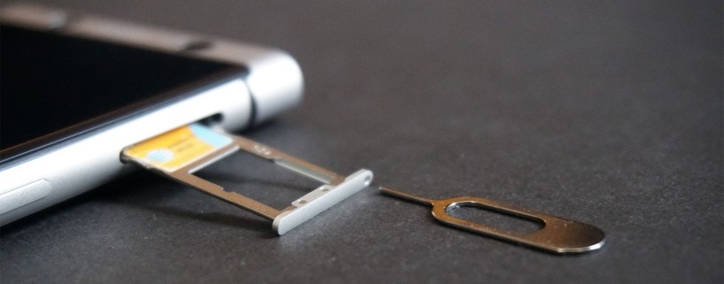 will-iphone-finally-support-dual-sim-cards-in-2018-dual-sim-tray