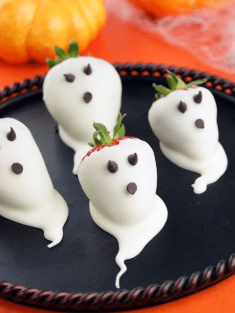 Halloween_food_ideas_2016:Strawberry_ghosts