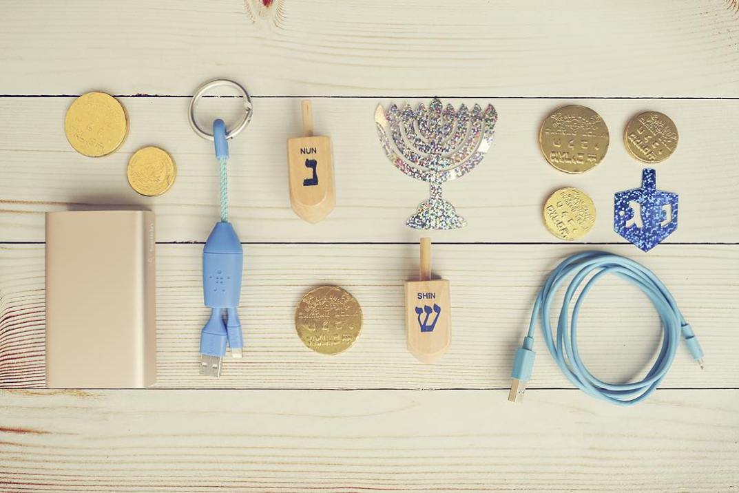 What's Your USB Cable Colors, blue