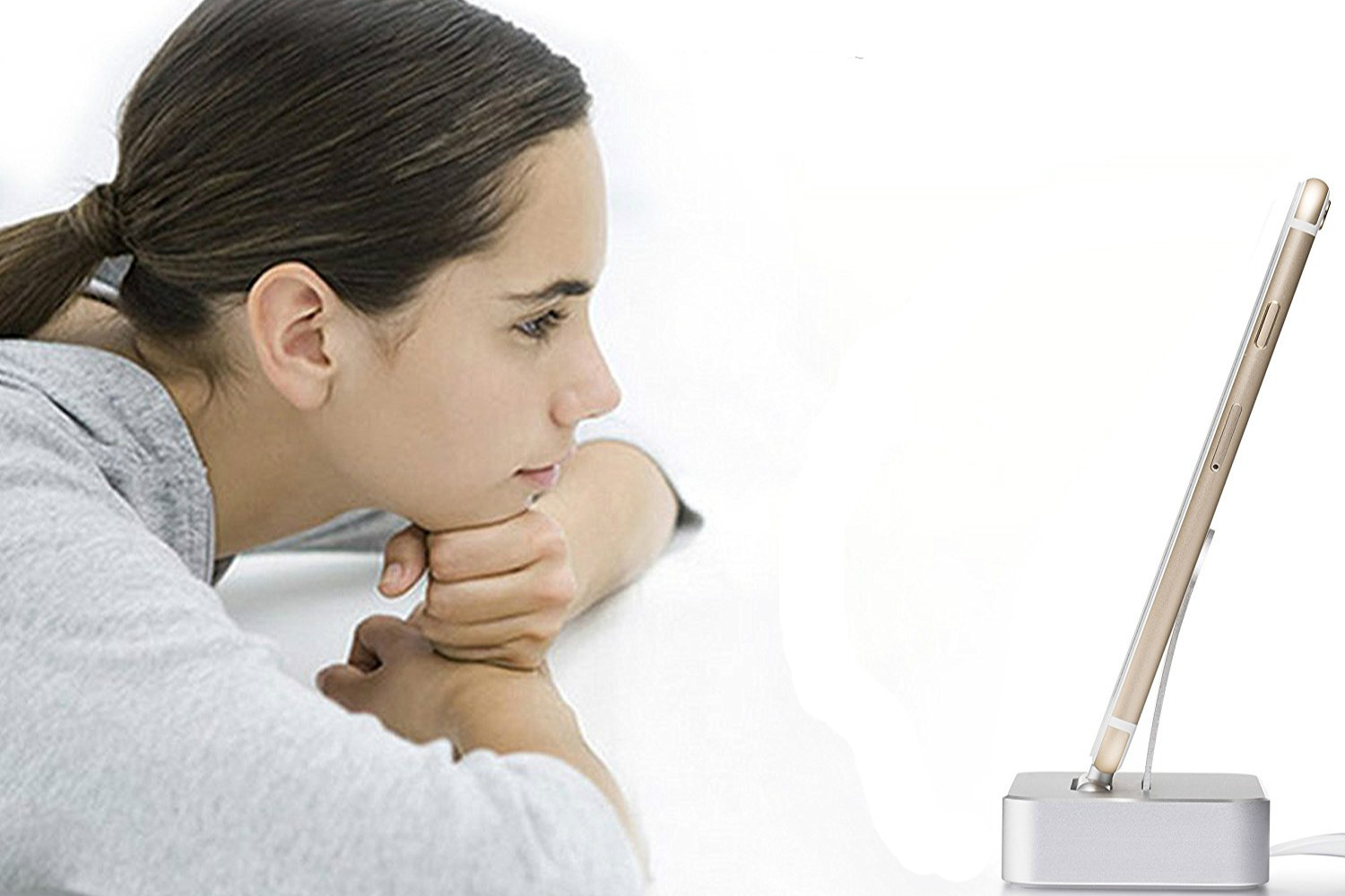 Best-iPhone-Charging-Dock