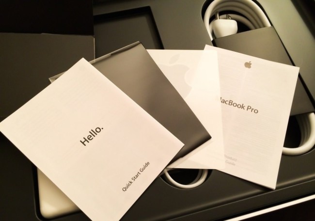 clear_off_cluttered_desktop_items_and_dashboard_widgets_to_make_macbook_pro_run_faster