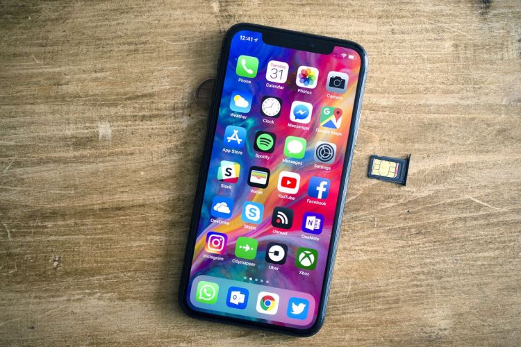 Does-iPhone Xs-Support-Dual-SIM-1