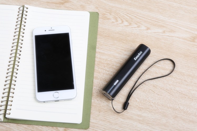 Deals: Extra 15% Discount for EasyAcc 3350 mAh Lipstick Sized Power Bank: 2