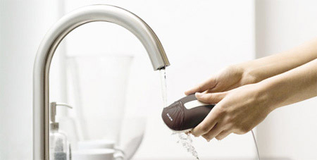 the_design_about_Electronic_products_shall_consider_the_waterproof_and_the_joints_of_various_parts