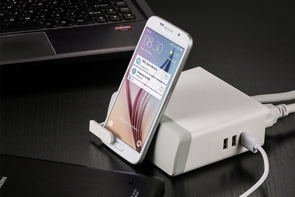 Giveaway: EasyAcc 7.2A 3-Port USB Desktop Power Strip