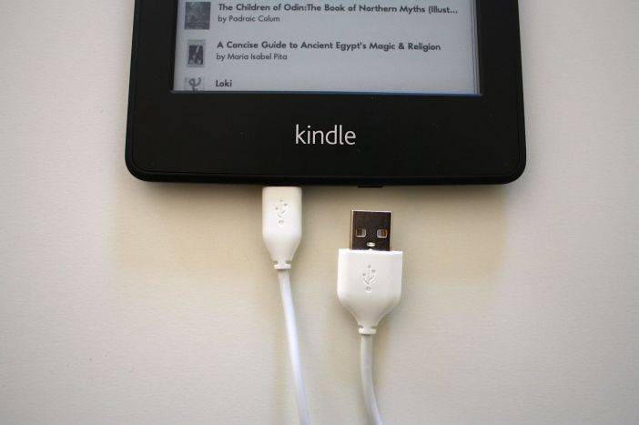 How to charge a Kindle with a computer5