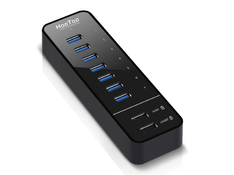 Best Top 3 USB 3.0 Hub for MacBook Pro: HooToo 7 port hub
